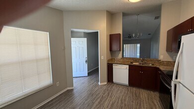 4700 Cheyenne Point Trail in Kissimmee, FL - Building Photo - Building Photo