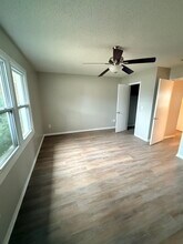 7405 E 17th St N in Wichita, KS - Building Photo - Building Photo