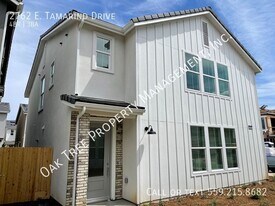 2762 E Tamarind Dr in Fresno, CA - Building Photo