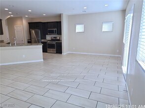 1137 Bradley Bay Ave in Henderson, NV - Building Photo - Building Photo