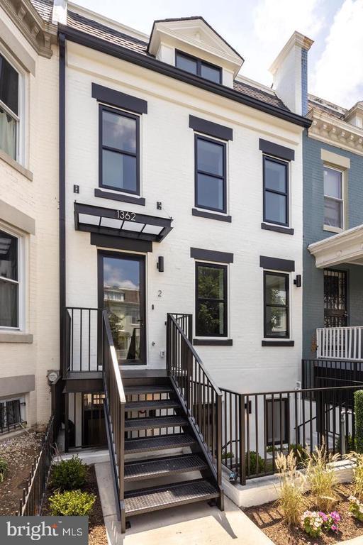 1362 Perry Pl NW in Washington, DC - Building Photo - Building Photo