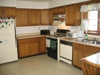Building Photo - N16518 Oak St Apartments in Hermansville, Michigan
