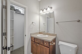 2429 Beall St in Houston, TX - Building Photo - Building Photo