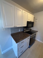 511 51st St in West Palm Beach, FL - Foto de edificio - Building Photo