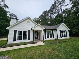 65 Tralee Trce in Sharpsburg, GA - Building Photo