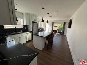 8302 Capps Ave in Los Angeles, CA - Building Photo - Building Photo