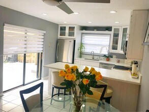 13993 SW 94th Cir Ln in Miami, FL - Building Photo - Building Photo