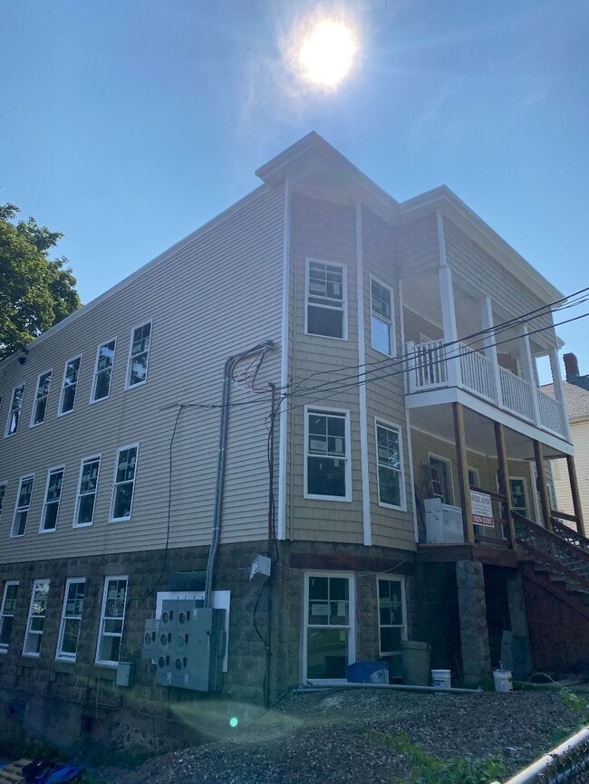 289 Coram Ave Rentals in Shelton, CT