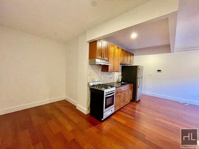 28 AVENUE in Queens, NY - Building Photo - Building Photo