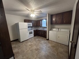 609 Nelson Dr Apartamentos