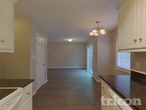 21 Marabou Ct in Irmo, SC - Building Photo - Building Photo