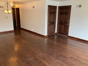 413 Custer Ave, Unit 1 in Evanston, IL - Building Photo - Building Photo
