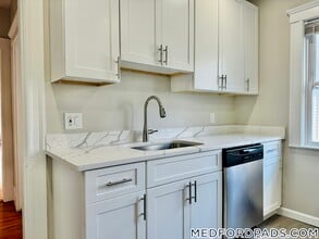 45 Warner St in Medford, MA - Foto de edificio - Building Photo