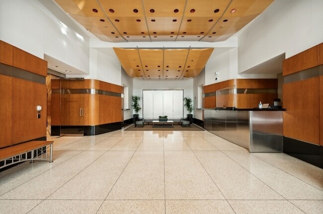 512 N McClurg Ct, Unit 1103 in Chicago, IL - Building Photo - Building Photo