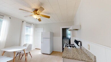 30 Roseclair St, Unit 3 in Boston, MA - Building Photo - Building Photo