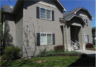 215 N Sea Fury Ln in Boise, ID - Building Photo - Building Photo