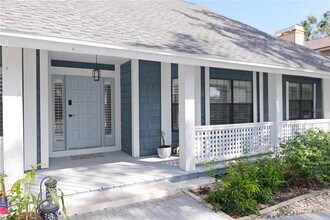 4202 Deepwater Ln in Tampa, FL - Building Photo - Building Photo