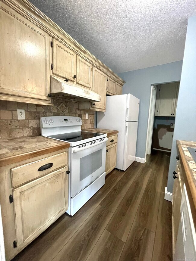 15 Sundance Dr in Branford, CT - Building Photo - Building Photo