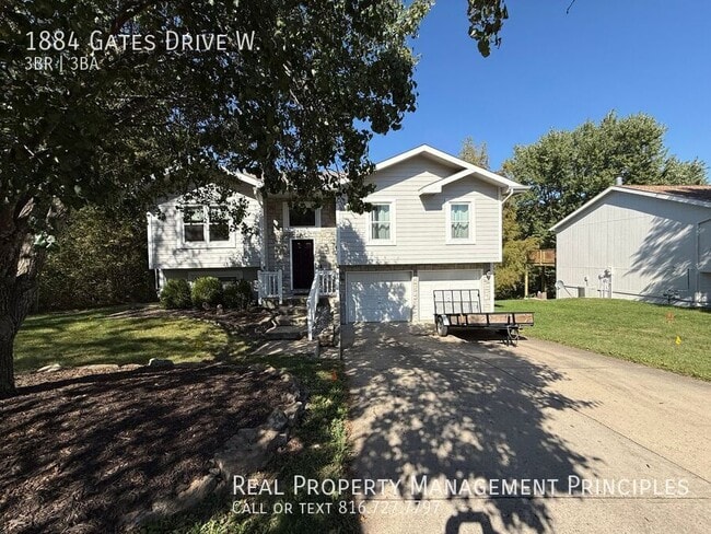 property at 1884 Gates Dr W