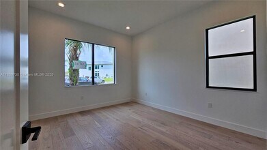 9377 Sunflower Mdw Rd in Boca Raton, FL - Building Photo - Building Photo