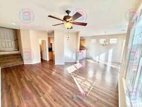 11044 Lamour Ln in Reno, NV - Building Photo - Building Photo