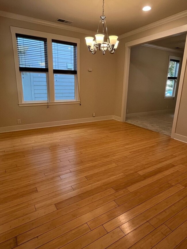 2477 Switzerland Ln in Chico, CA - Building Photo - Building Photo