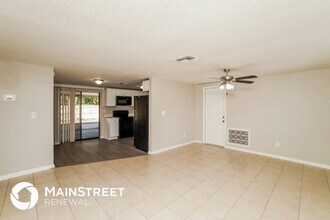 8935 Cairo Ln in Port Richey, FL - Foto de edificio - Building Photo