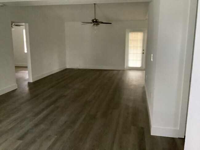 824 Sugar Pl in Lakeland, FL - Building Photo - Building Photo