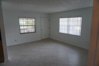 2007 E Jefferson Street in Orlando, FL - Foto de edificio - Building Photo