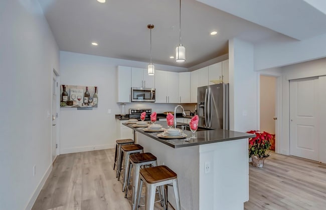 14936 E Hampden Ave in Aurora, CO - Building Photo - Building Photo