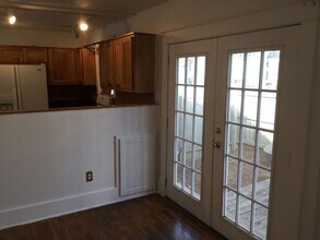 224 W Watson St in Fayetteville, AR - Building Photo - Building Photo