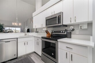 20760 Country Creek Dr, Unit 626 in Estero, FL - Foto de edificio - Building Photo