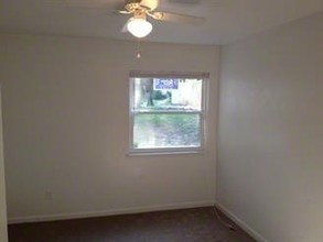 817 California St in Tallahassee, FL - Foto de edificio - Other
