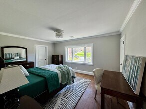 1820 Albany Ave in West Hartford, CT - Building Photo - Building Photo