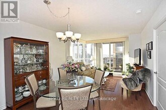4080-4080 Living Arts Dr in Mississauga, ON - Building Photo - Building Photo