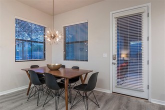 10055 N 142nd St-Unit -1300 in Scottsdale, AZ - Building Photo - Building Photo