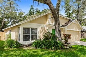1096 Manigan Ave in Oviedo, FL - Building Photo - Building Photo