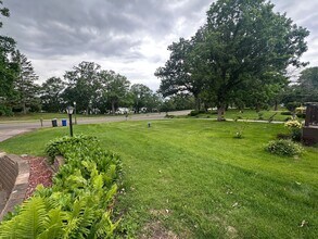 1632 E Shore Dr in St. Paul, MN - Building Photo - Building Photo