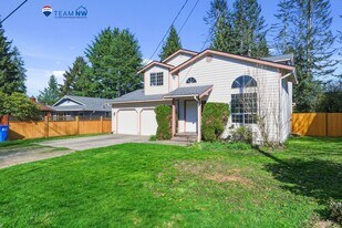 916 McCormick St NE in Olympia, WA - Building Photo