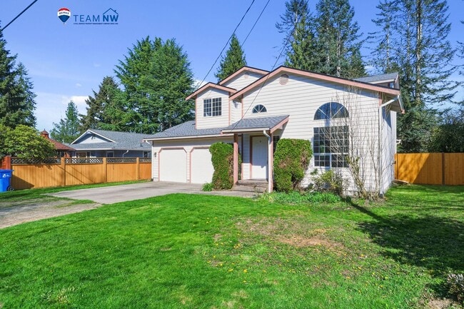 property at 916 McCormick St NE