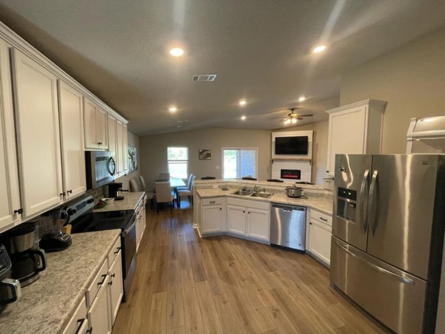 4670 Integrity Ct in Milton, FL - Foto de edificio - Building Photo