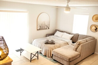 9126 E Highland Pines Blvd in Palm Beach Gardens, FL - Building Photo - Building Photo