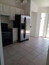 57 NE 13th Ave in Homestead, FL - Building Photo - Building Photo