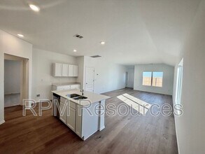 11841 NW 100th St in Yukon, OK - Building Photo - Building Photo