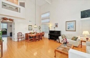 11967 Danvers Cir in San Diego, CA - Building Photo - Building Photo