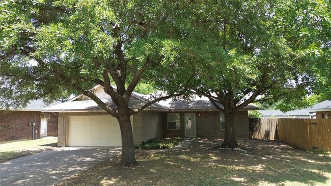 property at 412 Northern Trail