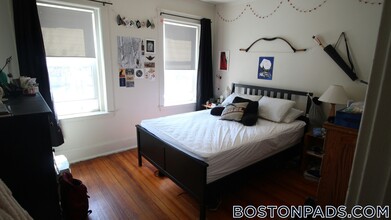1381 Commonwealth Ave in Boston, MA - Building Photo - Building Photo