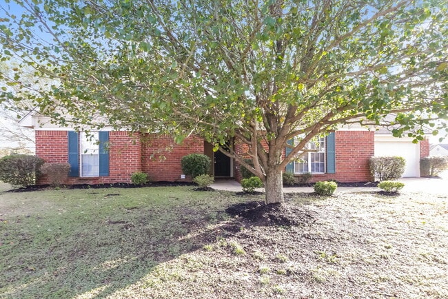 property at 10953 Oak Leaf Dr
