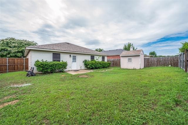 property at 8405 Seven Oaks Ln