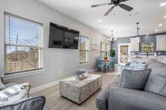 135 Brady Dr in Biloxi, MS - Building Photo - Building Photo